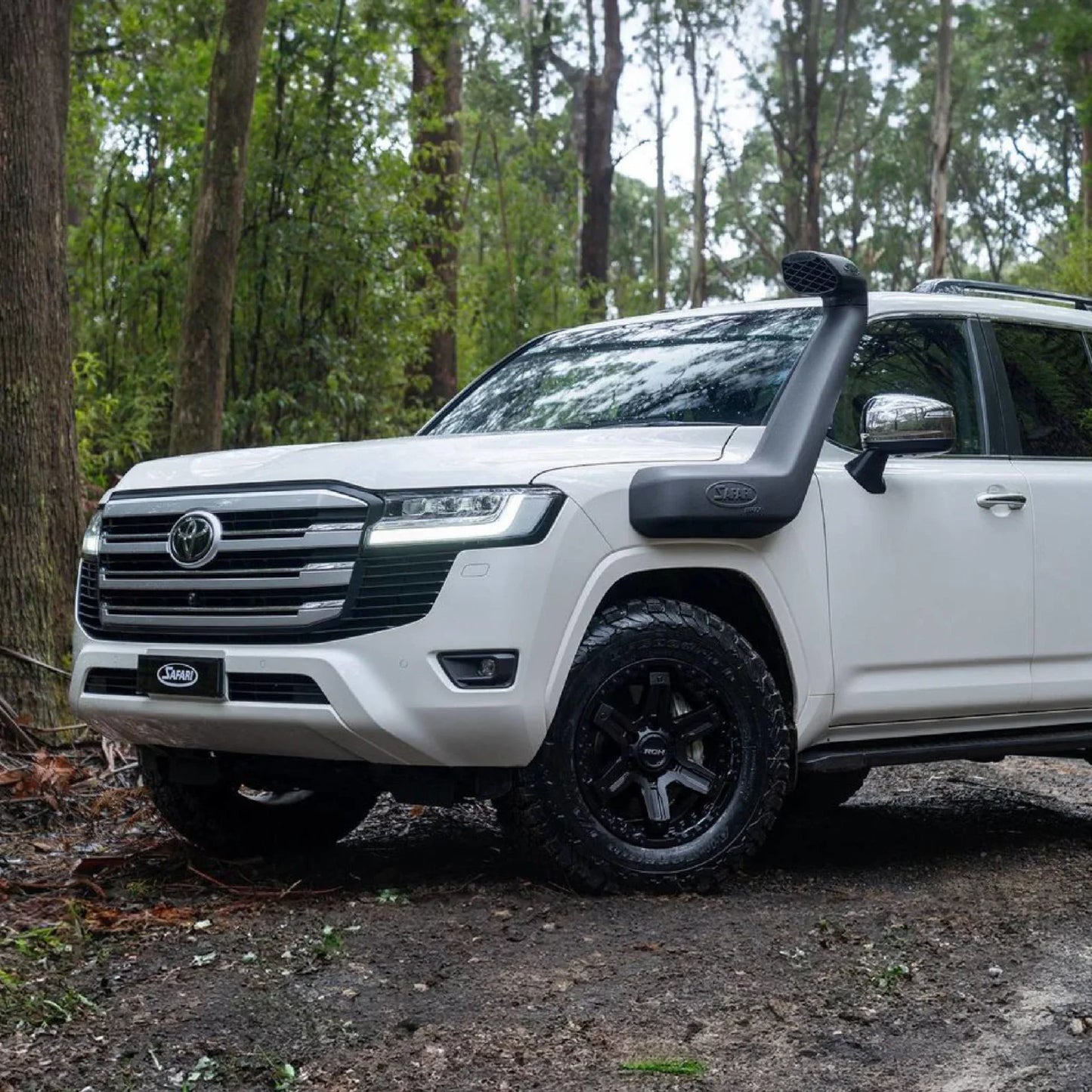 Safari Armax Snorkel for Toyota Landcruiser 300 Series F33A-FTV (07/2021 - on)